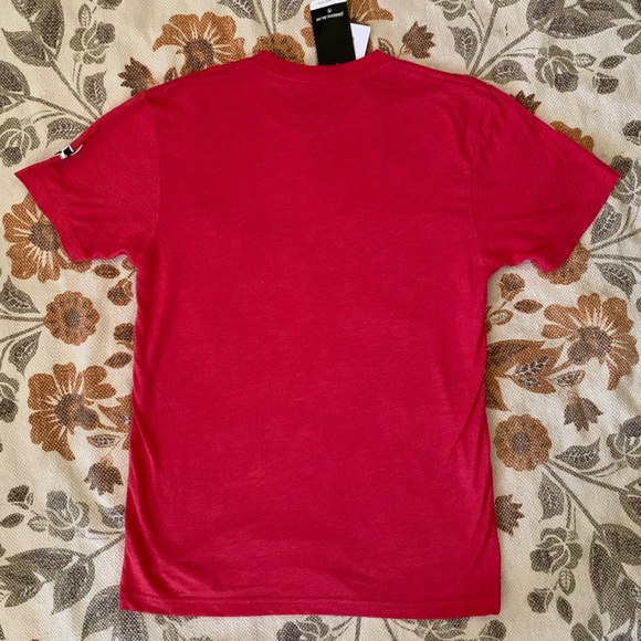 New with tags NBA Chicago bulls men’s tshirt red size small - Picture 5 of 5